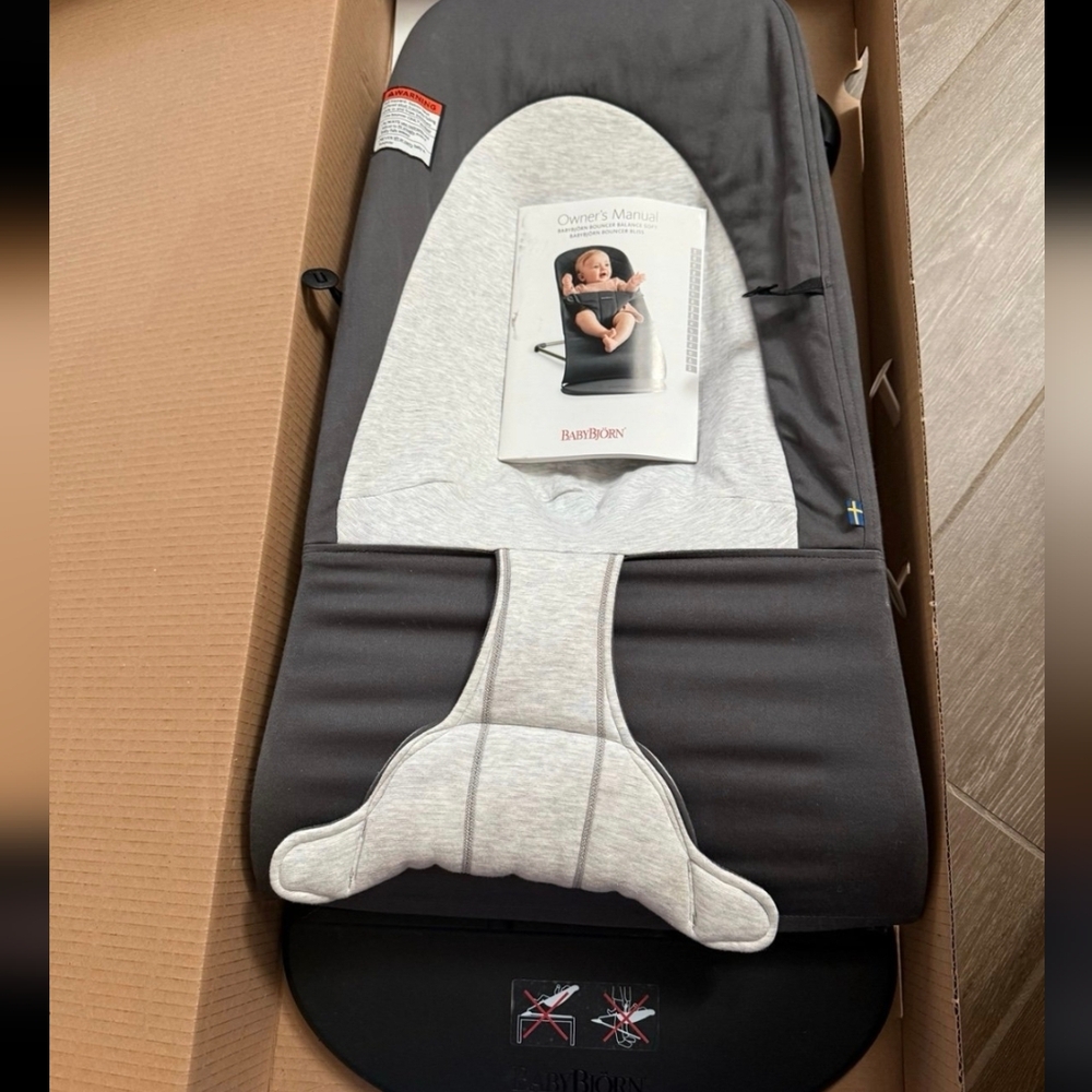 BABYBJORN BOUNCER COTTON JERSEY GRAY GENTLY USED